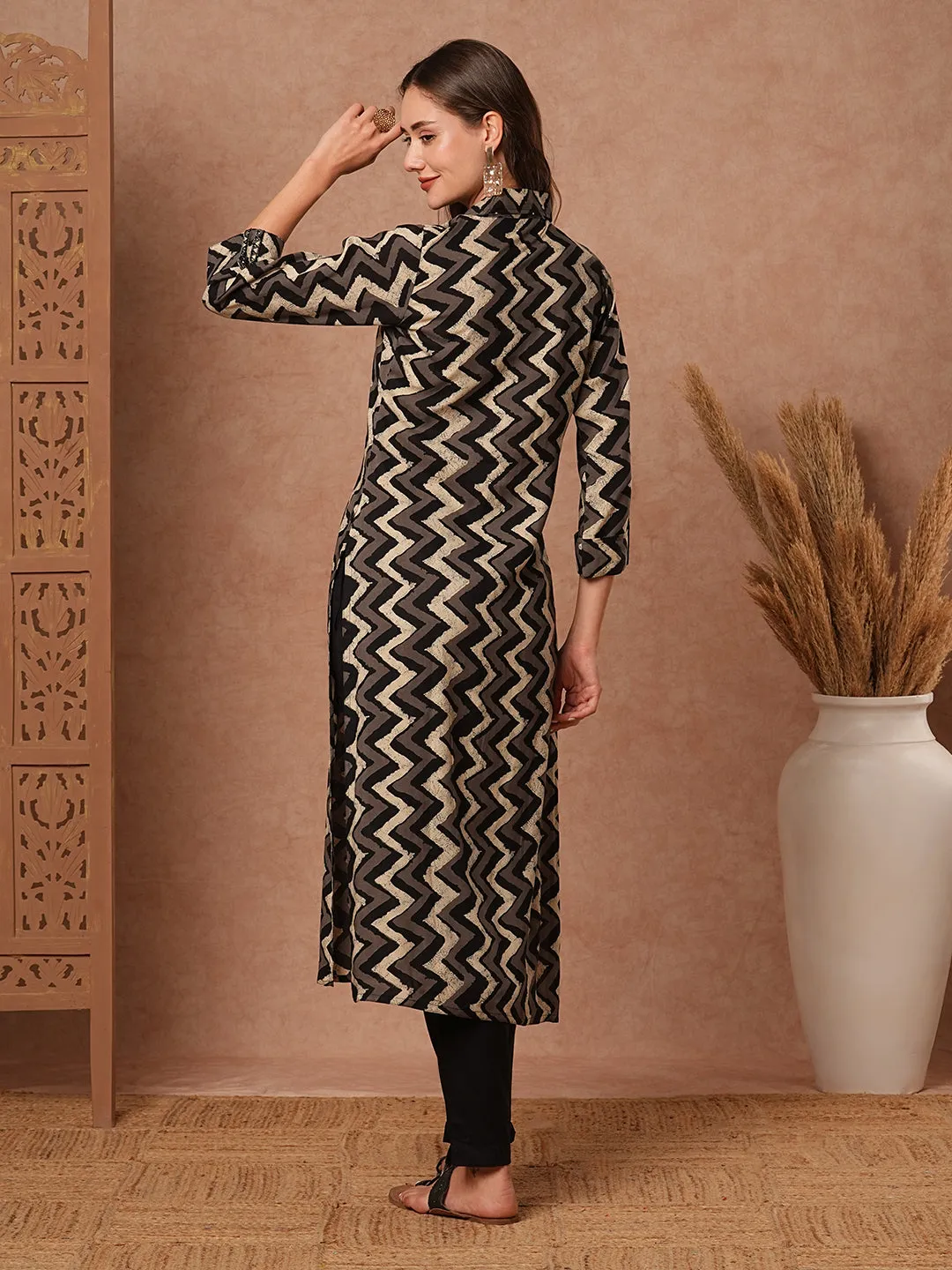 Chevron Printed Resham & Mirror Embroidered Kurta - Black