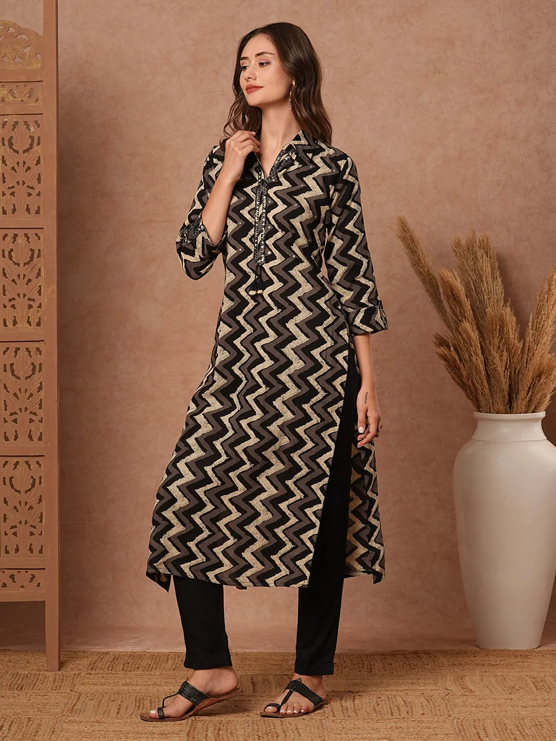 Chevron Printed Resham & Mirror Embroidered Kurta - Black