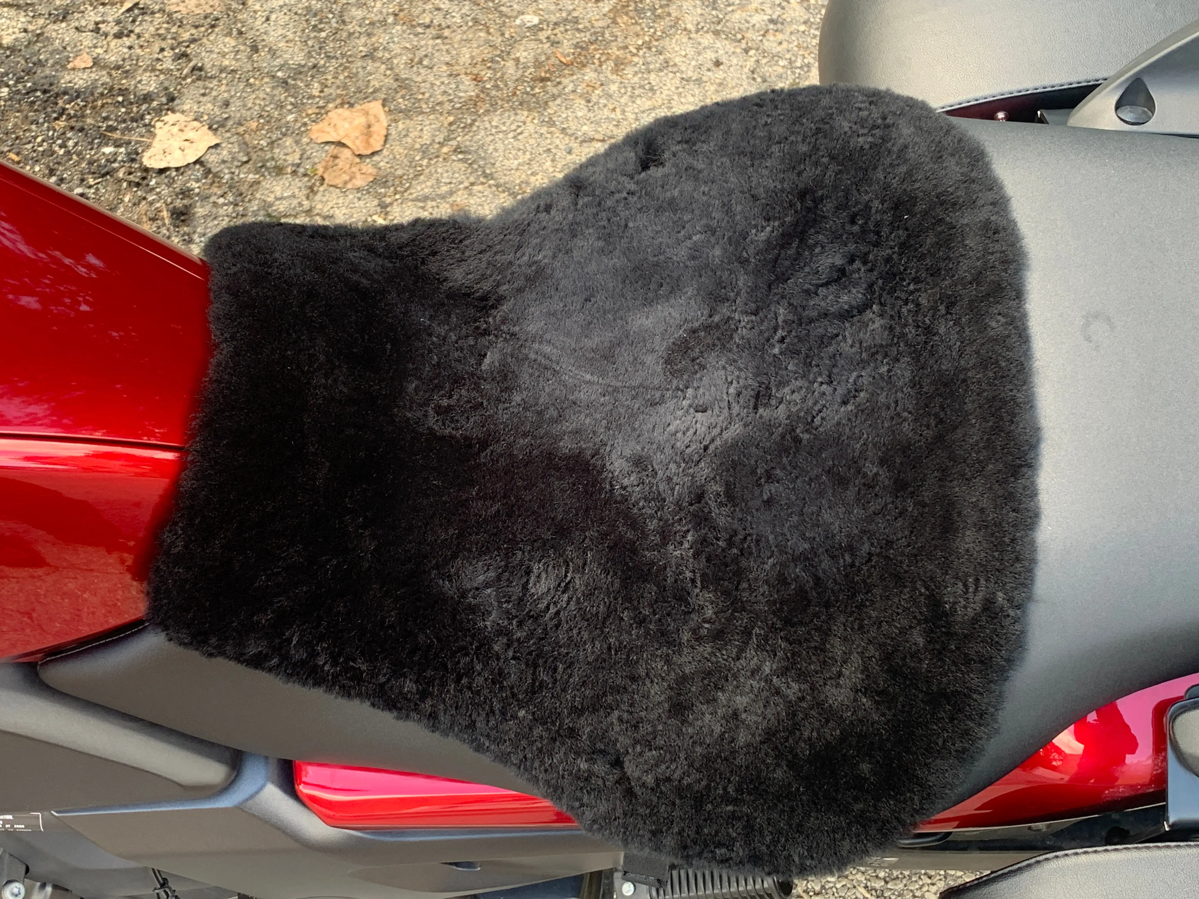 Pillion 1 Wide Sheepskin Buttpad™