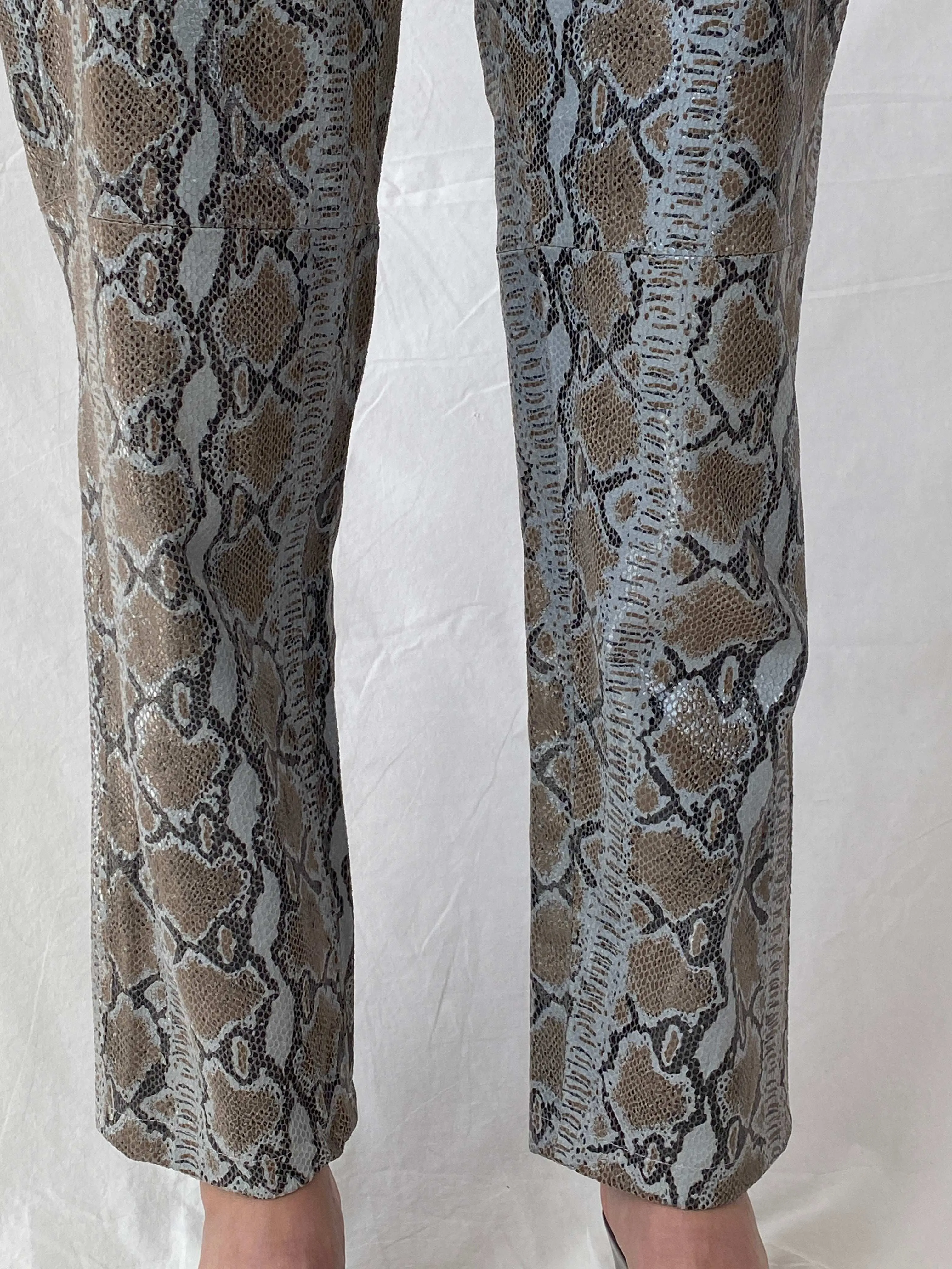 Stunning Vintage RÉVUE Snake Skin Blue Genuine Leather Pants - M